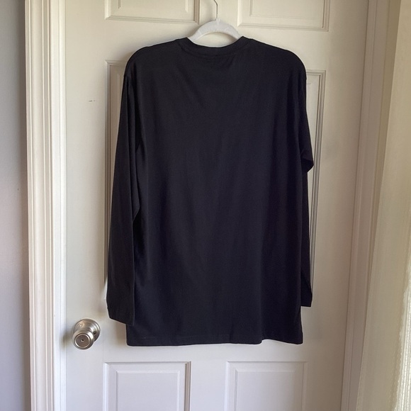 IZOD NWT Men’s Black Long Sleeved Tee.  Size M - Picture 3 of 6